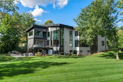 Homes For Sale - 746 Peninsula Point Road<br/> Scott County, Shakopee, MN 55379