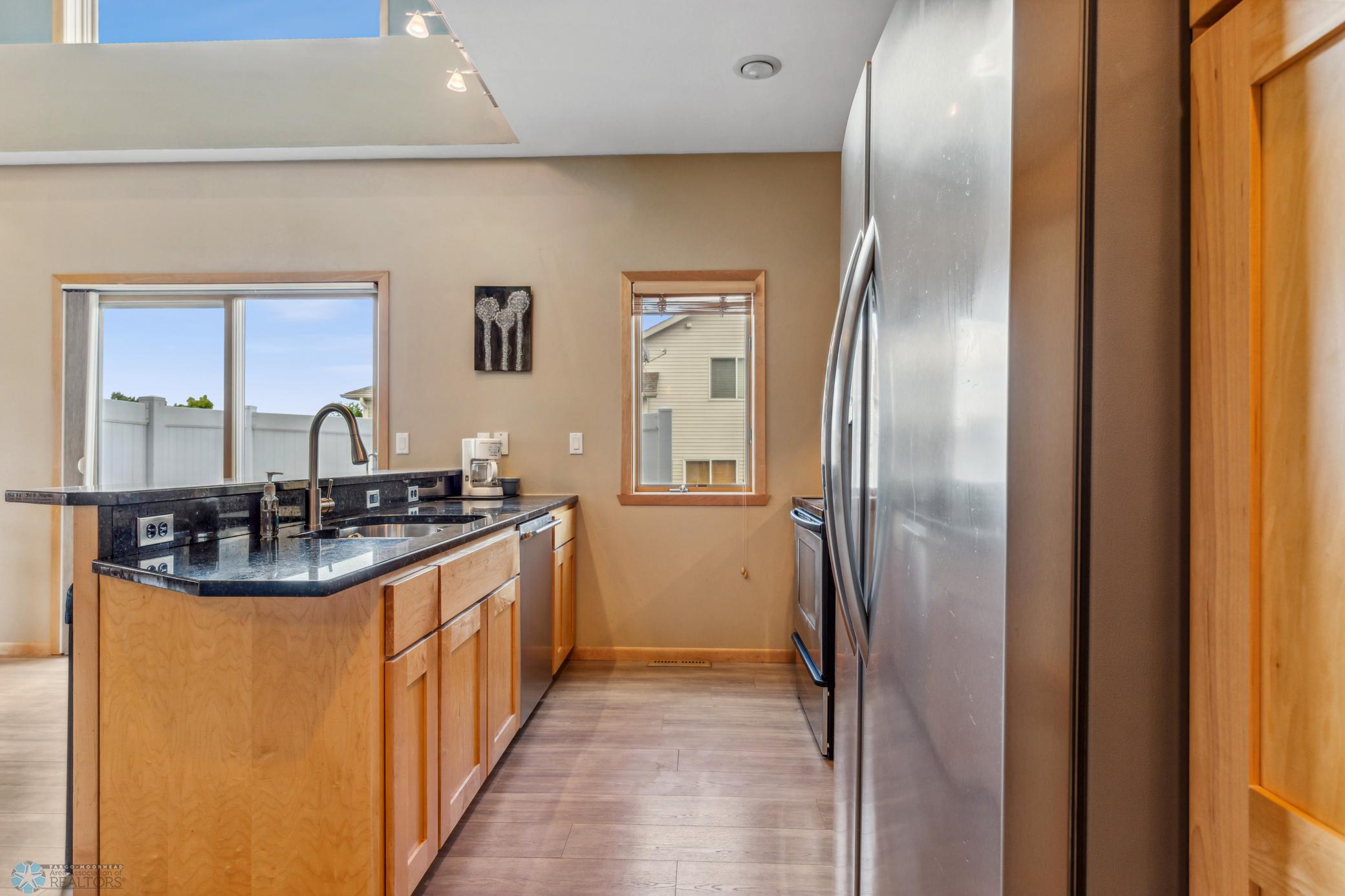 Fargo, North Dakota 58104, United States, 3 Bedrooms Bedrooms, ,3 BathroomsBathrooms,Residential,Pending,54991