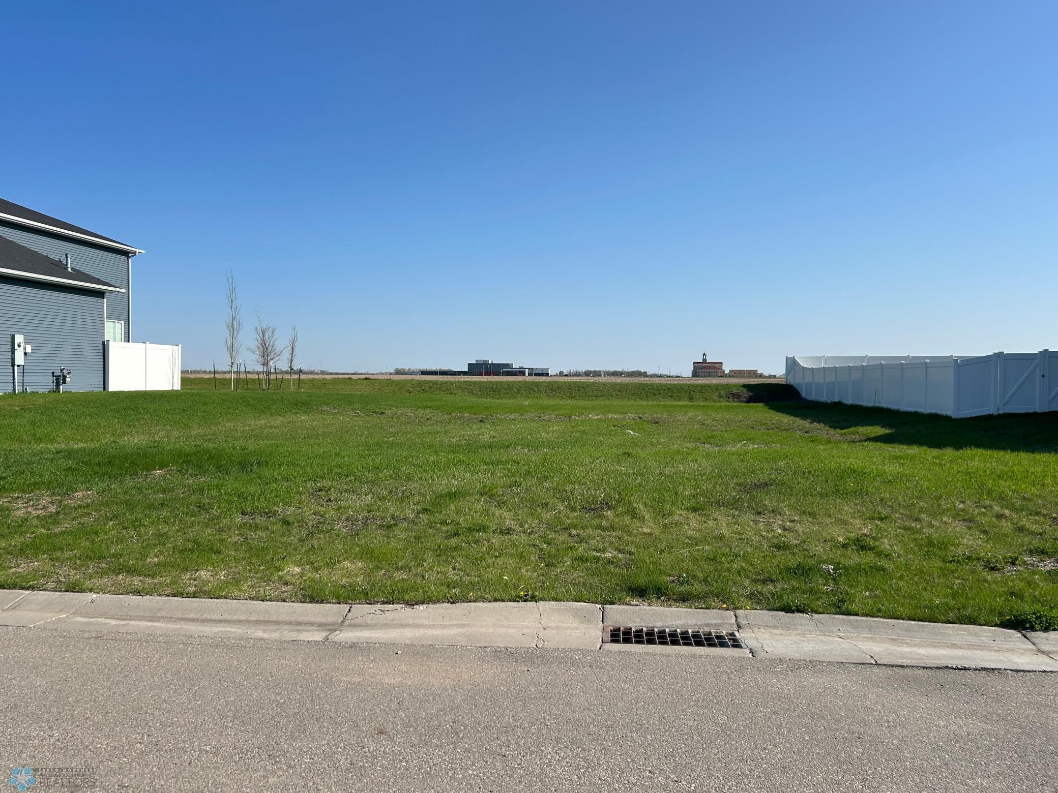 4276 Pine Parkway, Fargo, North Dakota image 1