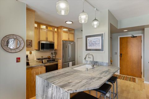 Condo For Sale - 401 S 1st Street<br/> Minneapolis, MN 55401