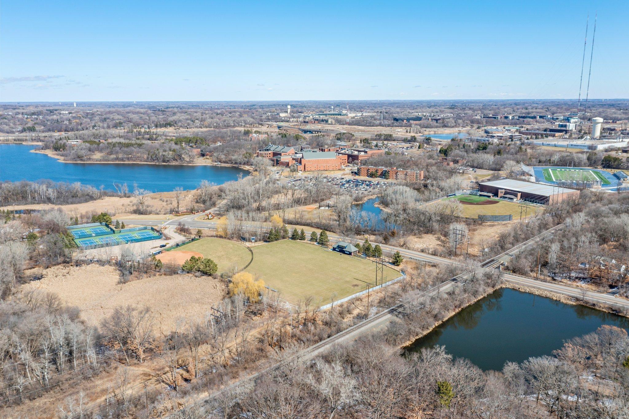 1415 County Road E, Saint Paul, Minnesota image 42