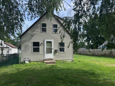 Homes For Sale - 2103 3rd Avenue<br/> Mower County, Austin, MN 55912