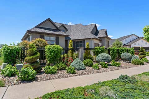 Homes For Sale - 4999 Chalet Court<br/> Red Wing, MN 55066