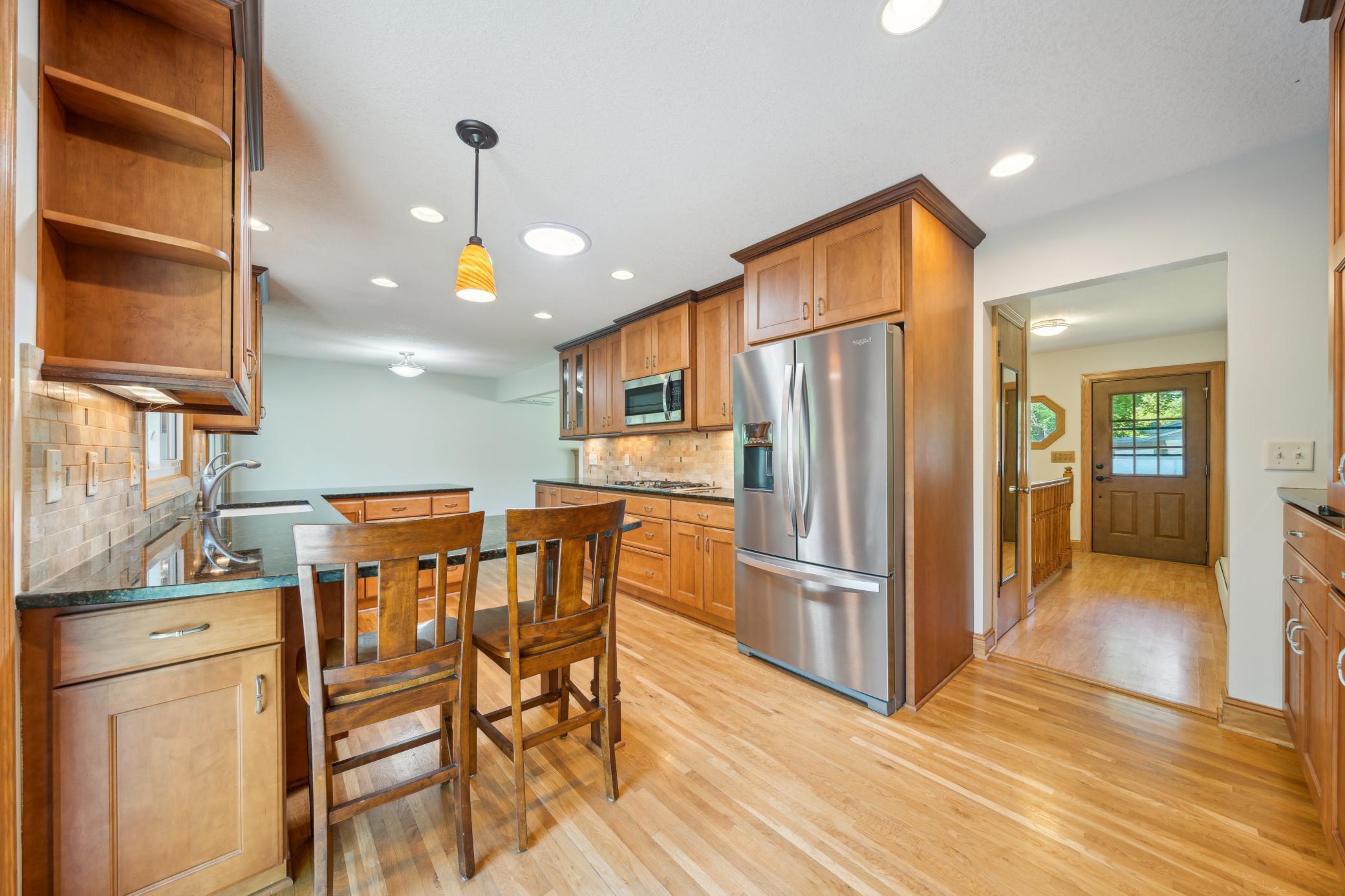 11413 Christansen Court, Burnsville, Minnesota image 16
