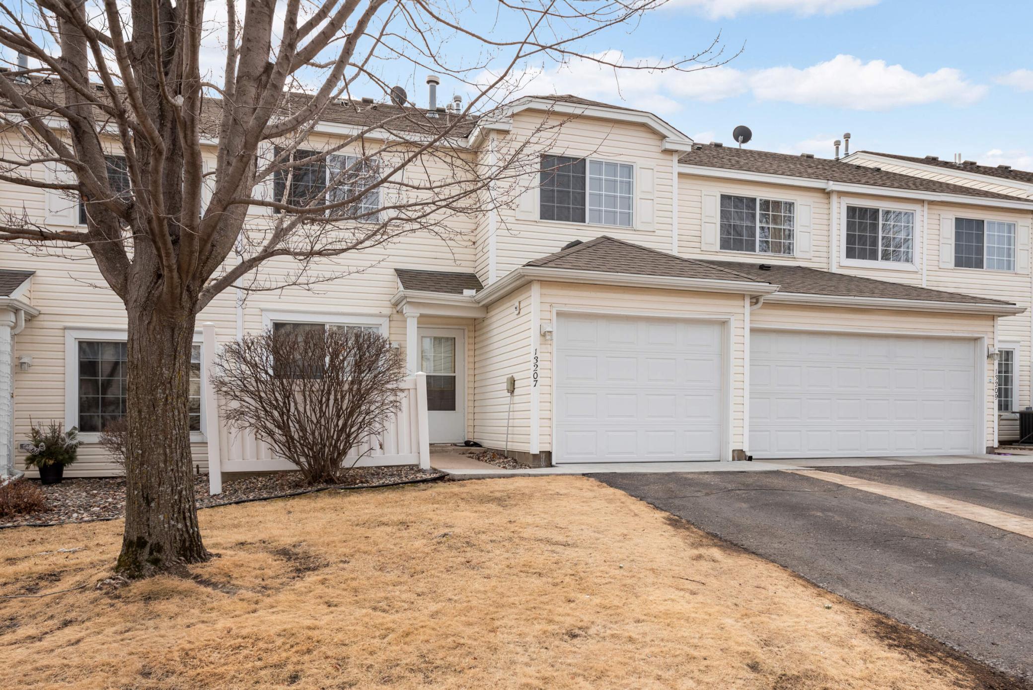 13207 Bush Lane, Eden Prairie, Minnesota image 1