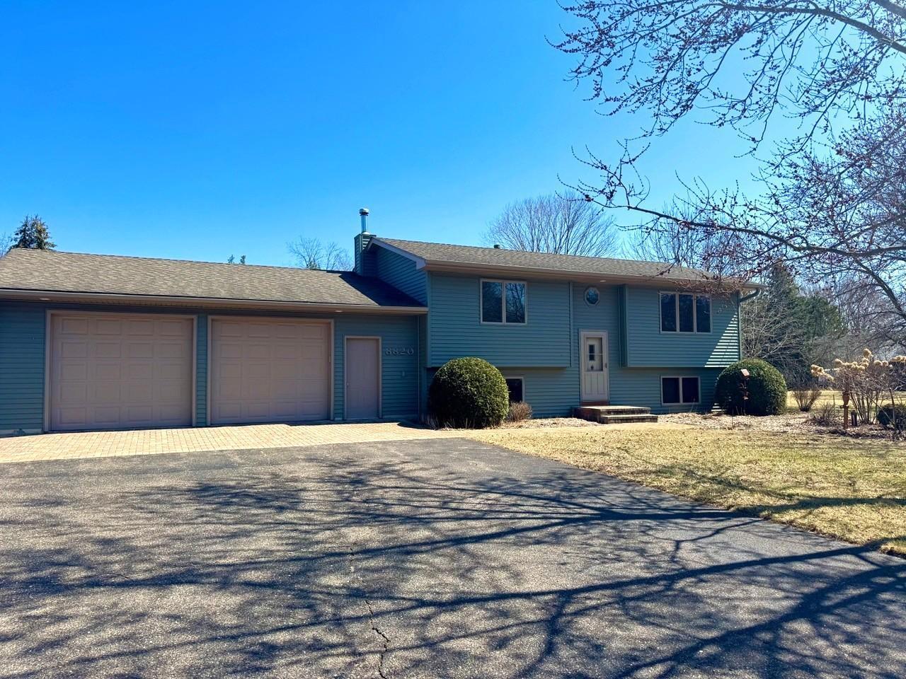 8820 Ogren Avenue, Elk River, Minnesota image 1