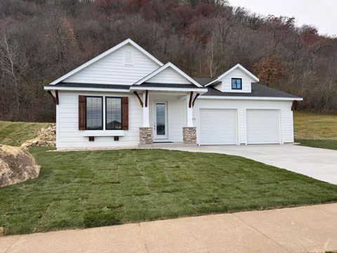 Homes For Sale - 2563 Clubhouse Drive<br/> Wabasha County, Lake City, MN 55041