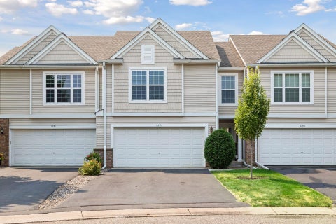 Townhouse For Sale - 5193 Farnham Drive<br/> Washington County, Hugo, MN 55038