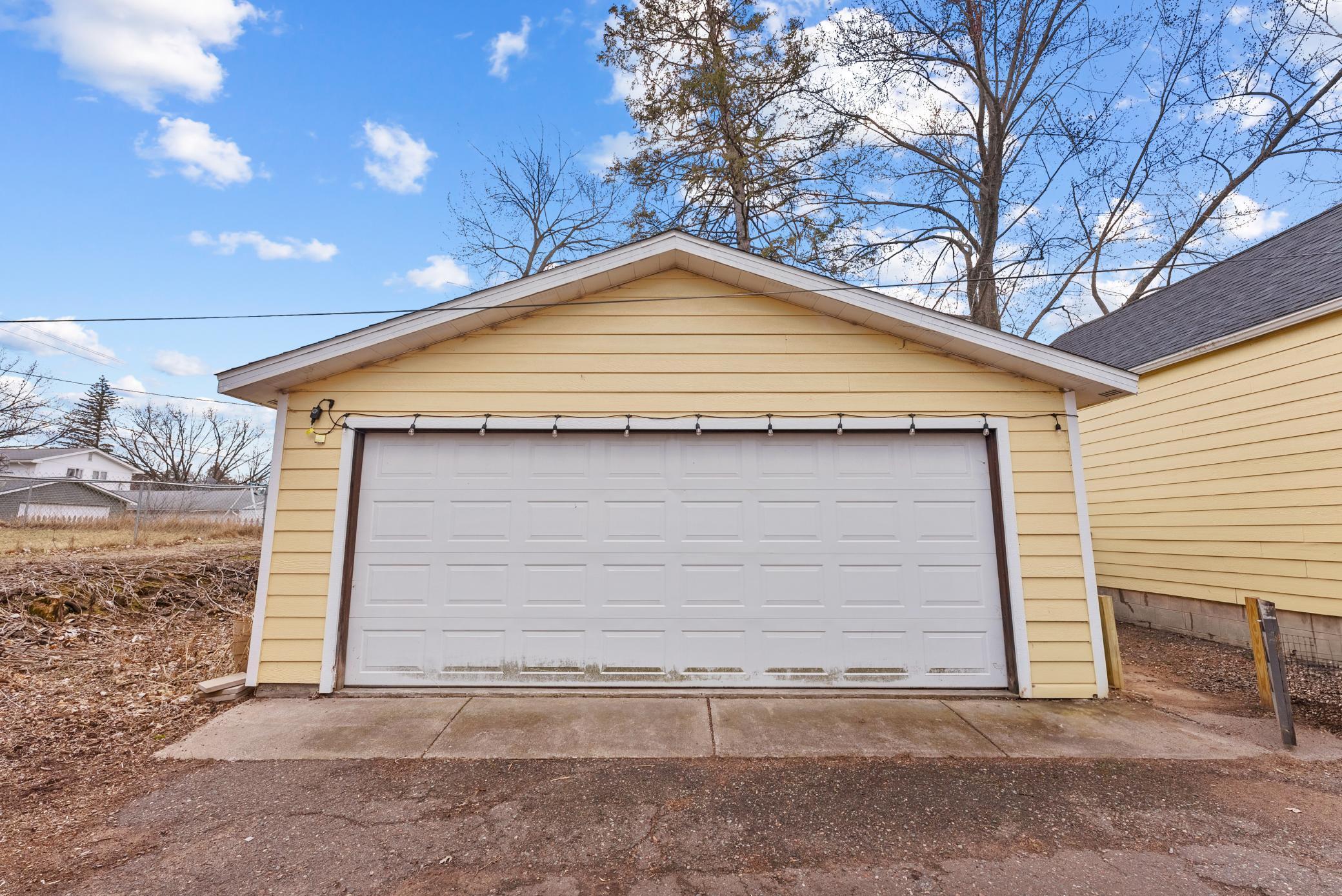 518 Park Street, Mora, Minnesota image 2