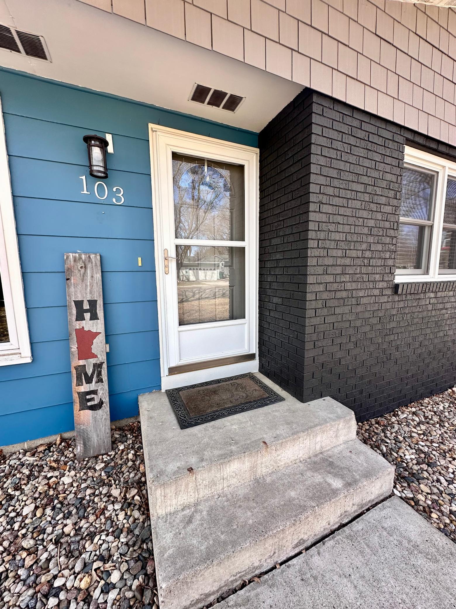 103 W James Avenue, Marshall, Minnesota image 3