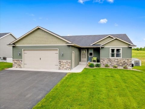 Homes For Sale - 364 Prairie Lane<br/> New Richmond, WI 54016