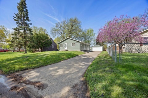 Homes For Sale - 8120 Wentworth Avenue<br/> Bloomington, MN 55420