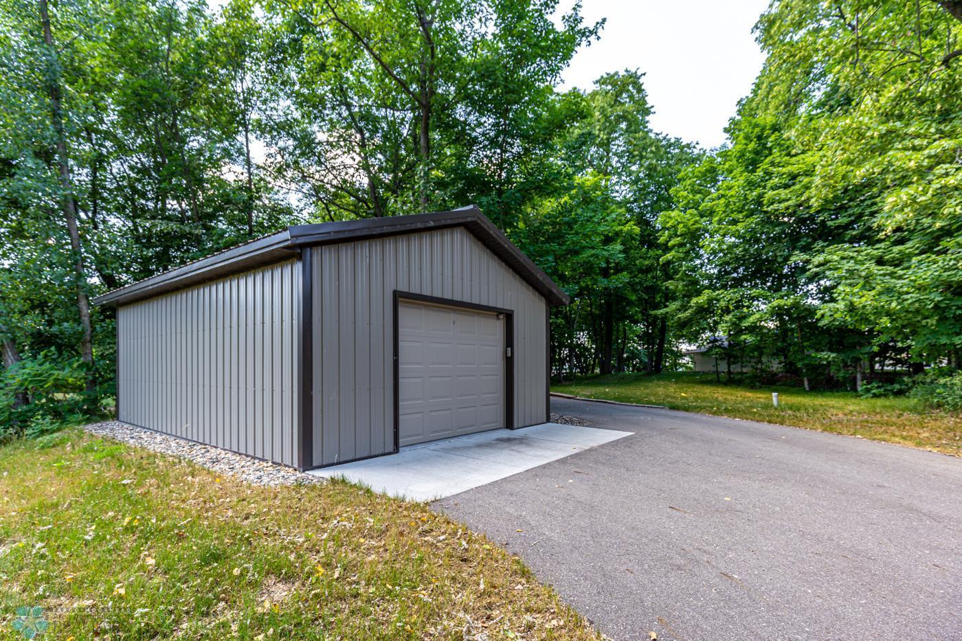 Detroit Lakes, Minnesota 56501, United States, 4 Bedrooms Bedrooms, ,3 BathroomsBathrooms,Residential,Active,60075