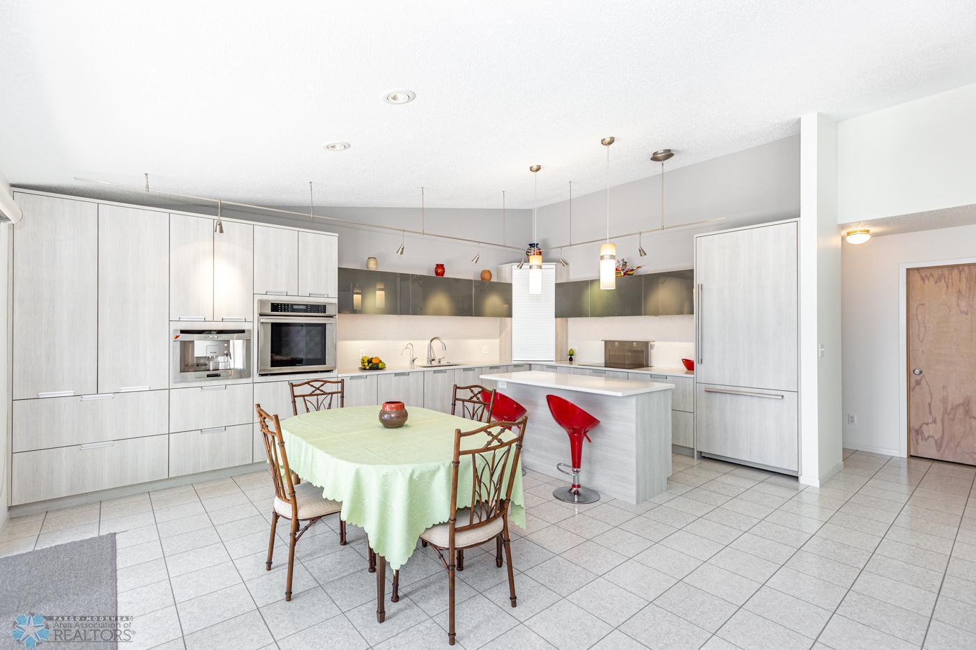 Detroit Lakes, Minnesota 56501, United States, 4 Bedrooms Bedrooms, ,3 BathroomsBathrooms,Residential,Active,60075