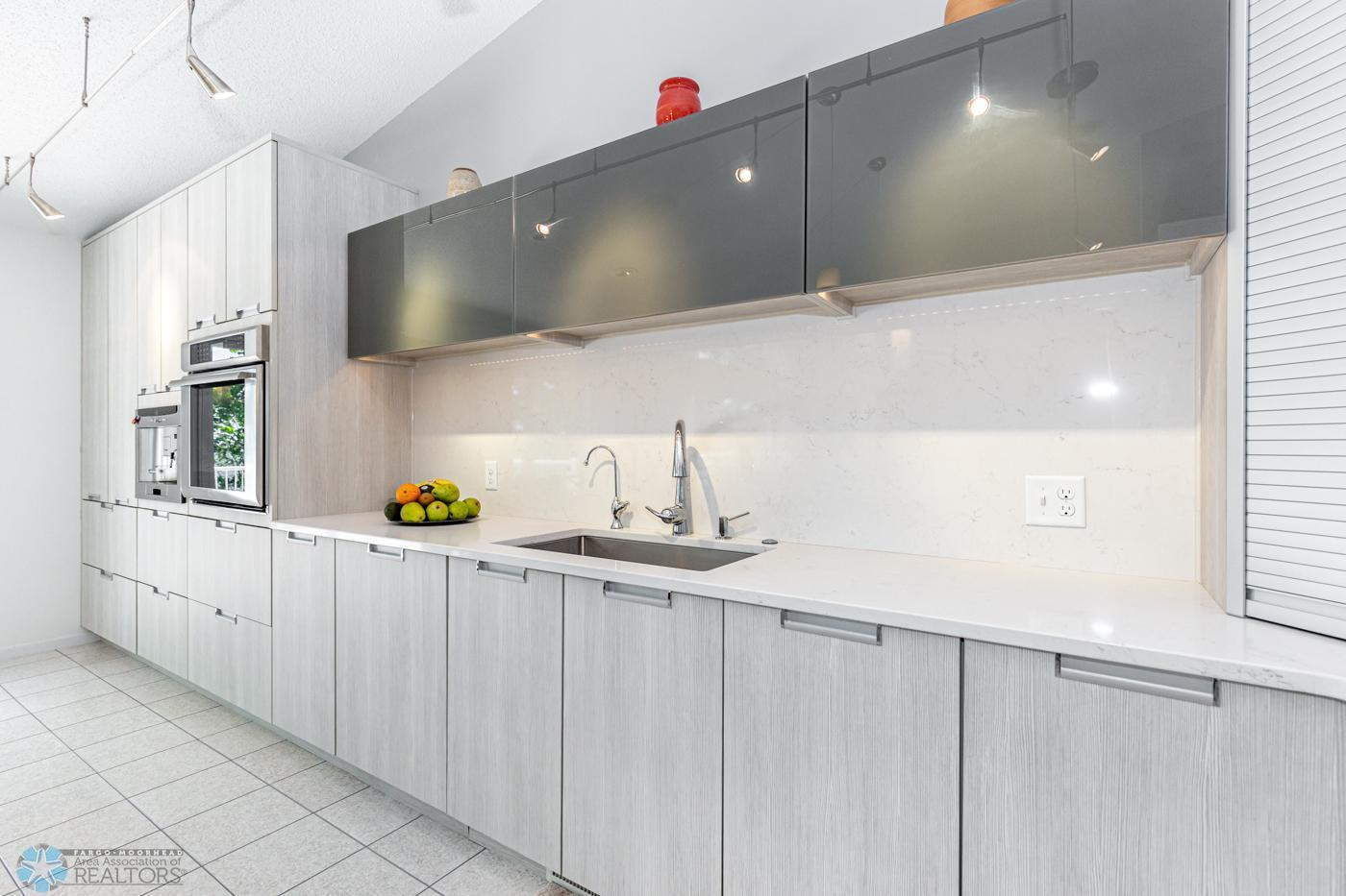 Detroit Lakes, Minnesota 56501, United States, 4 Bedrooms Bedrooms, ,3 BathroomsBathrooms,Residential,Active,60075