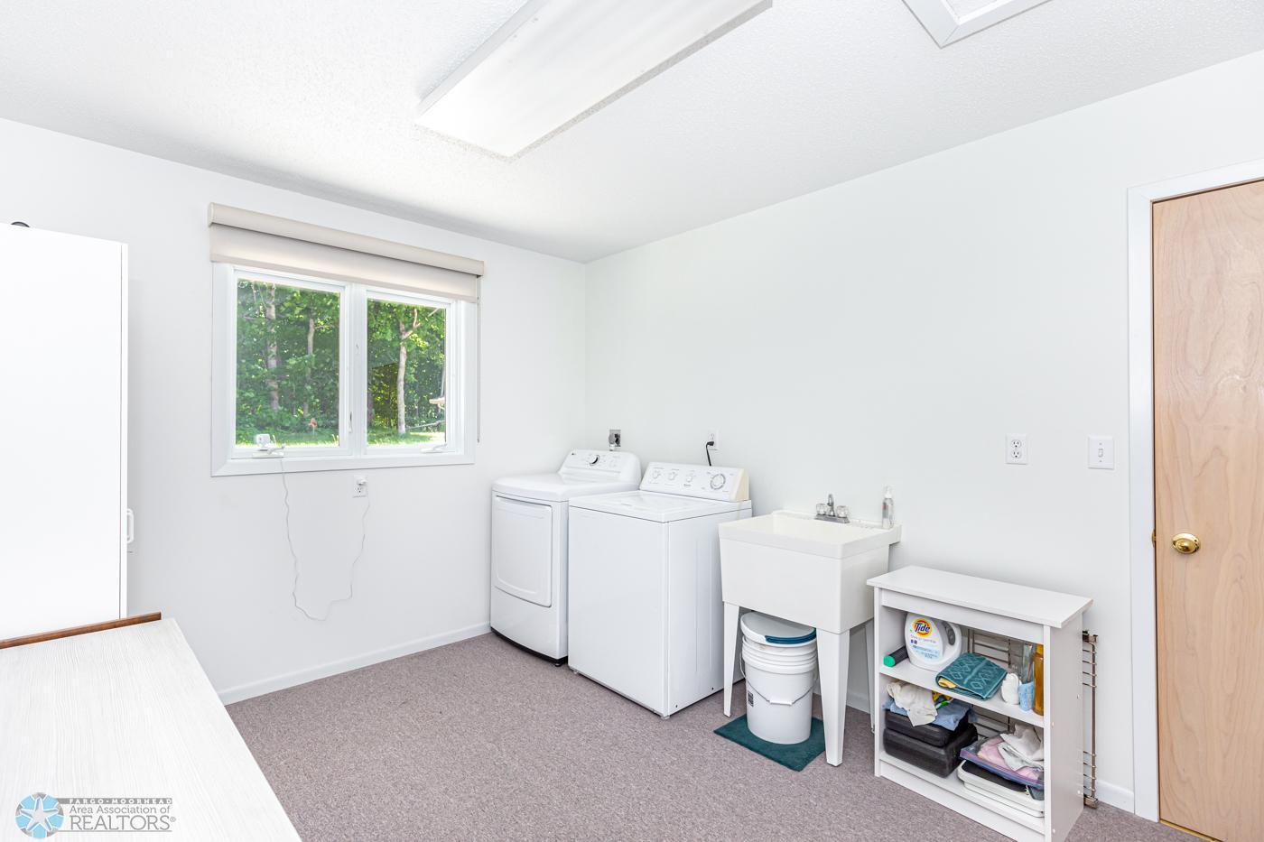 Detroit Lakes, Minnesota 56501, United States, 4 Bedrooms Bedrooms, ,3 BathroomsBathrooms,Residential,Active,60075