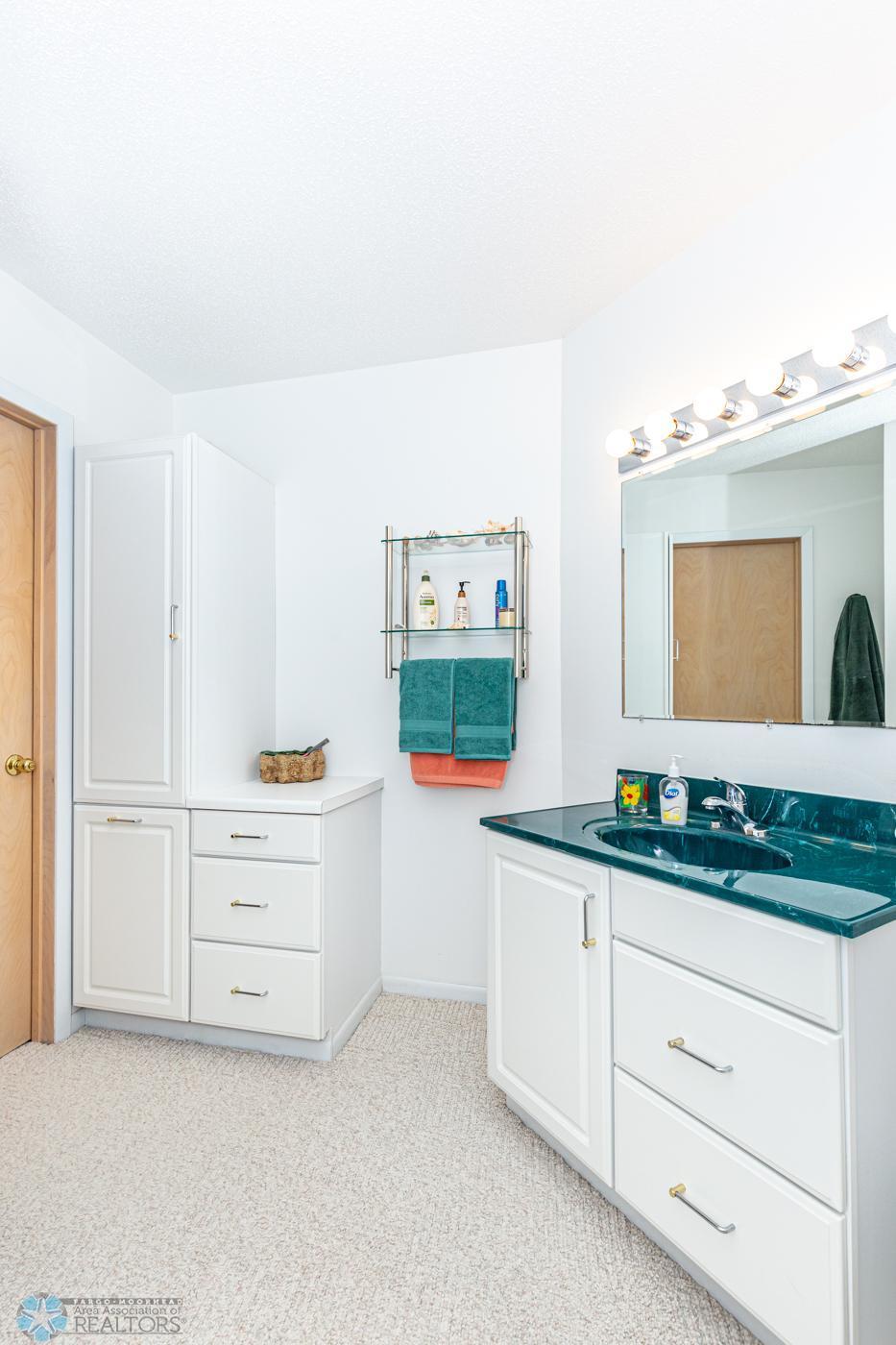 Detroit Lakes, Minnesota 56501, United States, 4 Bedrooms Bedrooms, ,3 BathroomsBathrooms,Residential,Active,60075