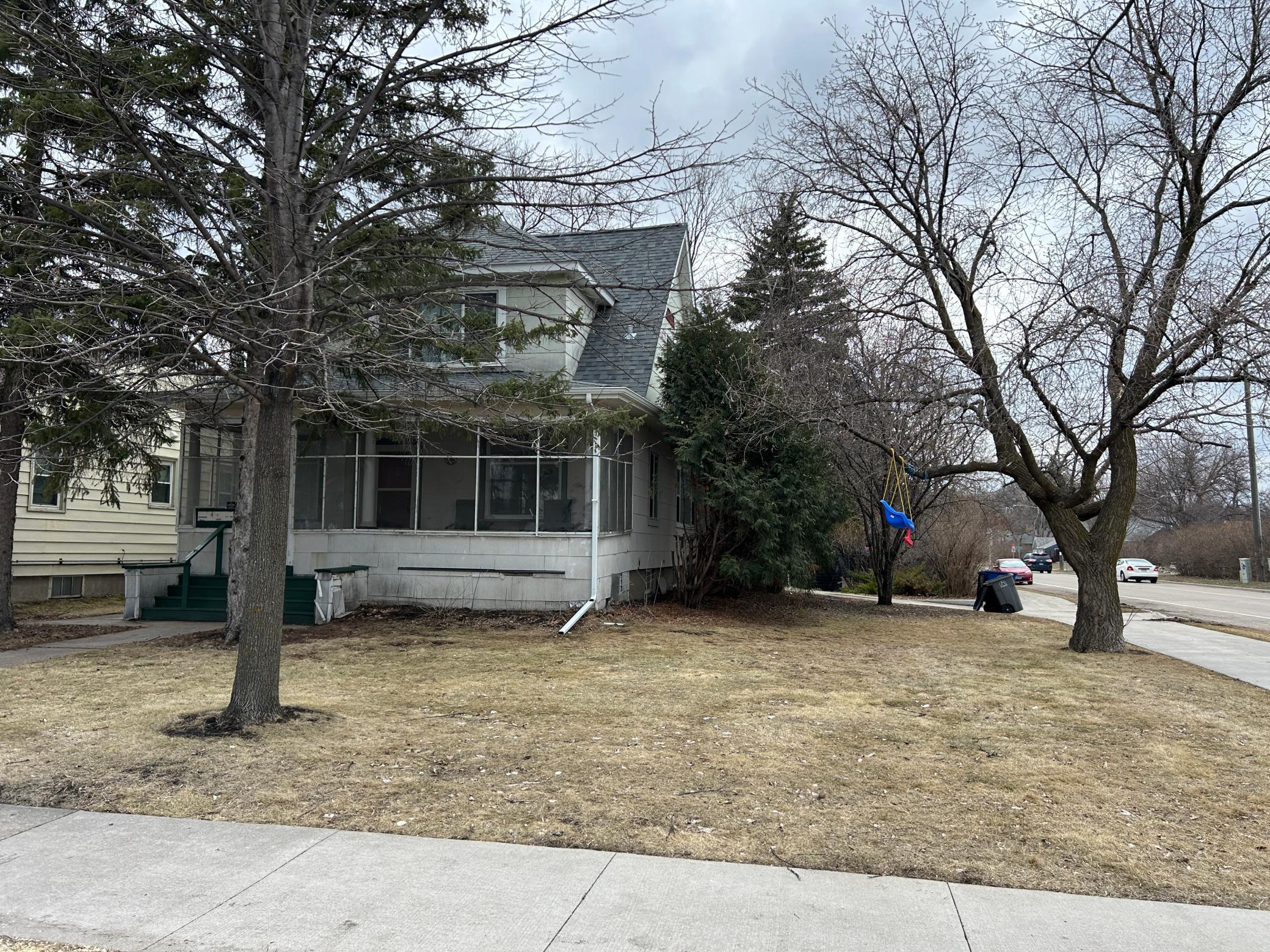 1203 6th Street, Moorhead, Minnesota image 2
