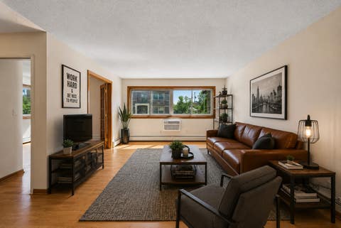 Condo For Sale - 1800 Lasalle Avenue<br/> Minneapolis, MN 55403