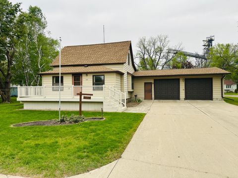 Homes For Sale - 106 3rd Avenue<br/> Raymond, MN 56282