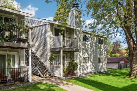 Condo For Sale - 1728 Pleasant Street<br/> Lauderdale, MN 55113