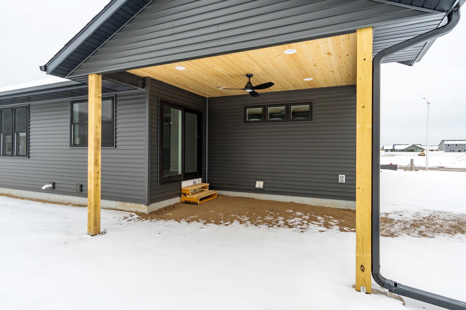 1613 Fox Glove Street, Holmen, Wisconsin image 33