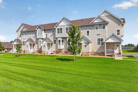 Townhouse For Sale - 2438 Foxglove Circle<br/> Hudson, WI 54016