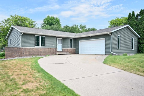 Homes For Sale - 217 13th Avenue<br/> Onalaska, WI 54650