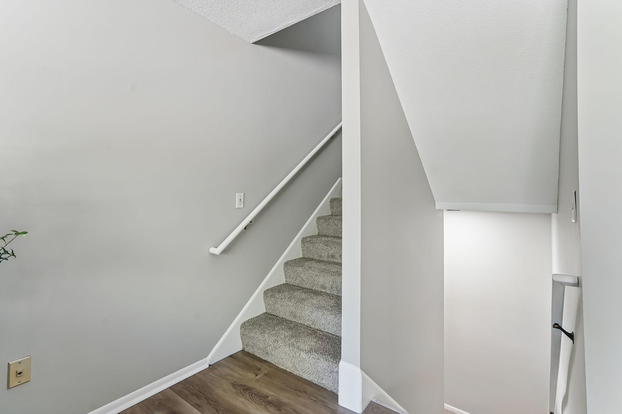 6316 Saint Johns Drive, Eden Prairie, Minnesota image 16