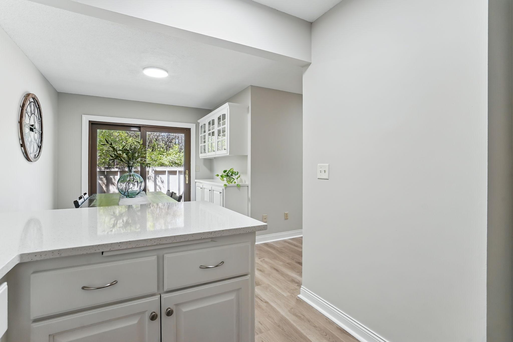 6316 Saint Johns Drive, Eden Prairie, Minnesota image 14