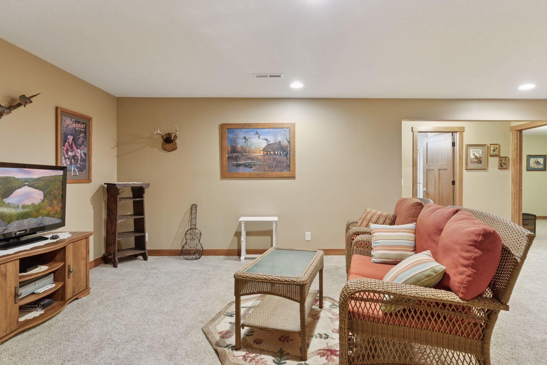 947 Fairchild Drive, River Falls, Wisconsin image 25