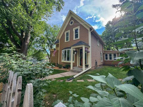 Homes For Sale - 906 4th Street<br/> Stillwater, MN 55082