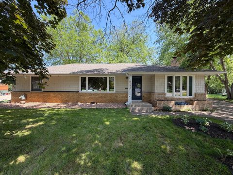 Homes For Sale - 8243 Thomas Avenue<br/> Hennepin County, Minneapolis, MN 55431