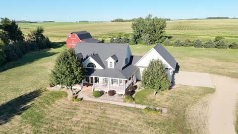 Homes For Sale - 2980 County Road 101<br/> Hendricks, MN 56136