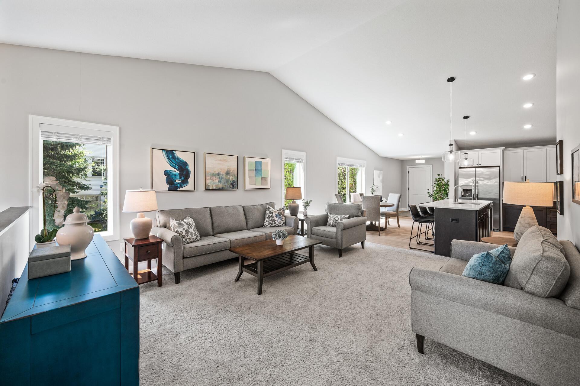 10733 Knollwood Lane, Woodbury, Minnesota image 1