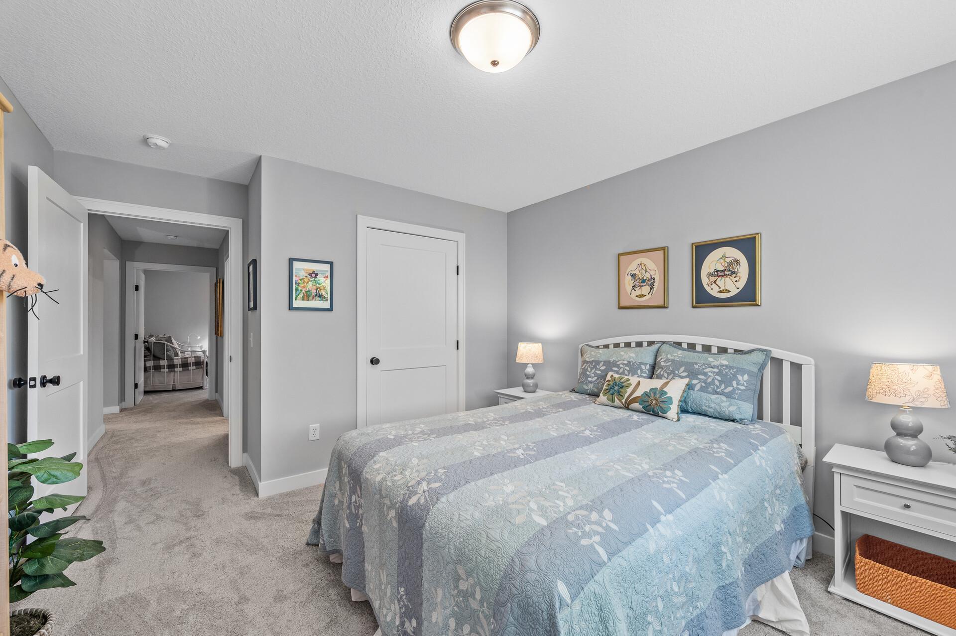 10733 Knollwood Lane, Woodbury, Minnesota image 32