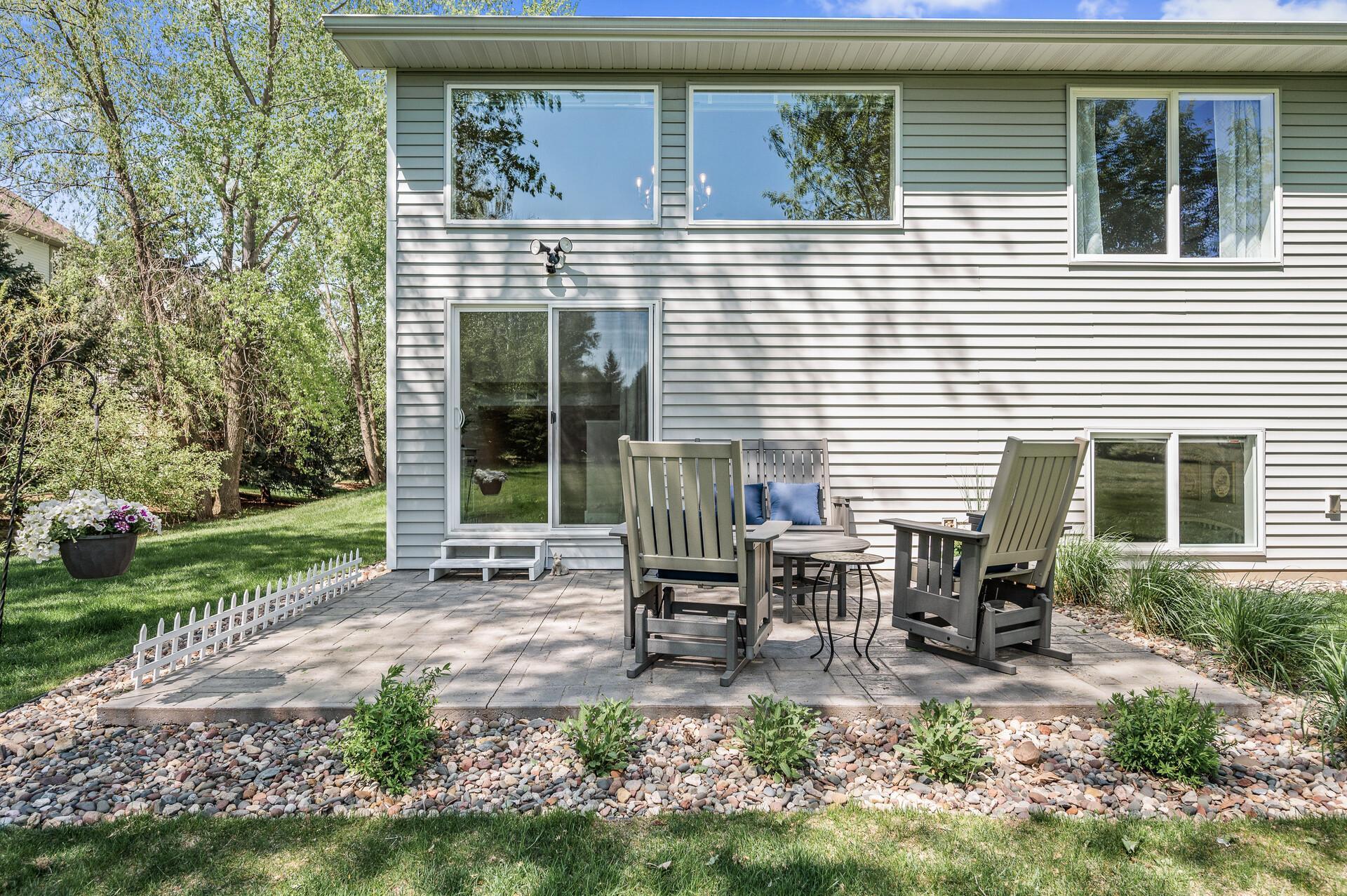 10733 Knollwood Lane, Woodbury, Minnesota image 36