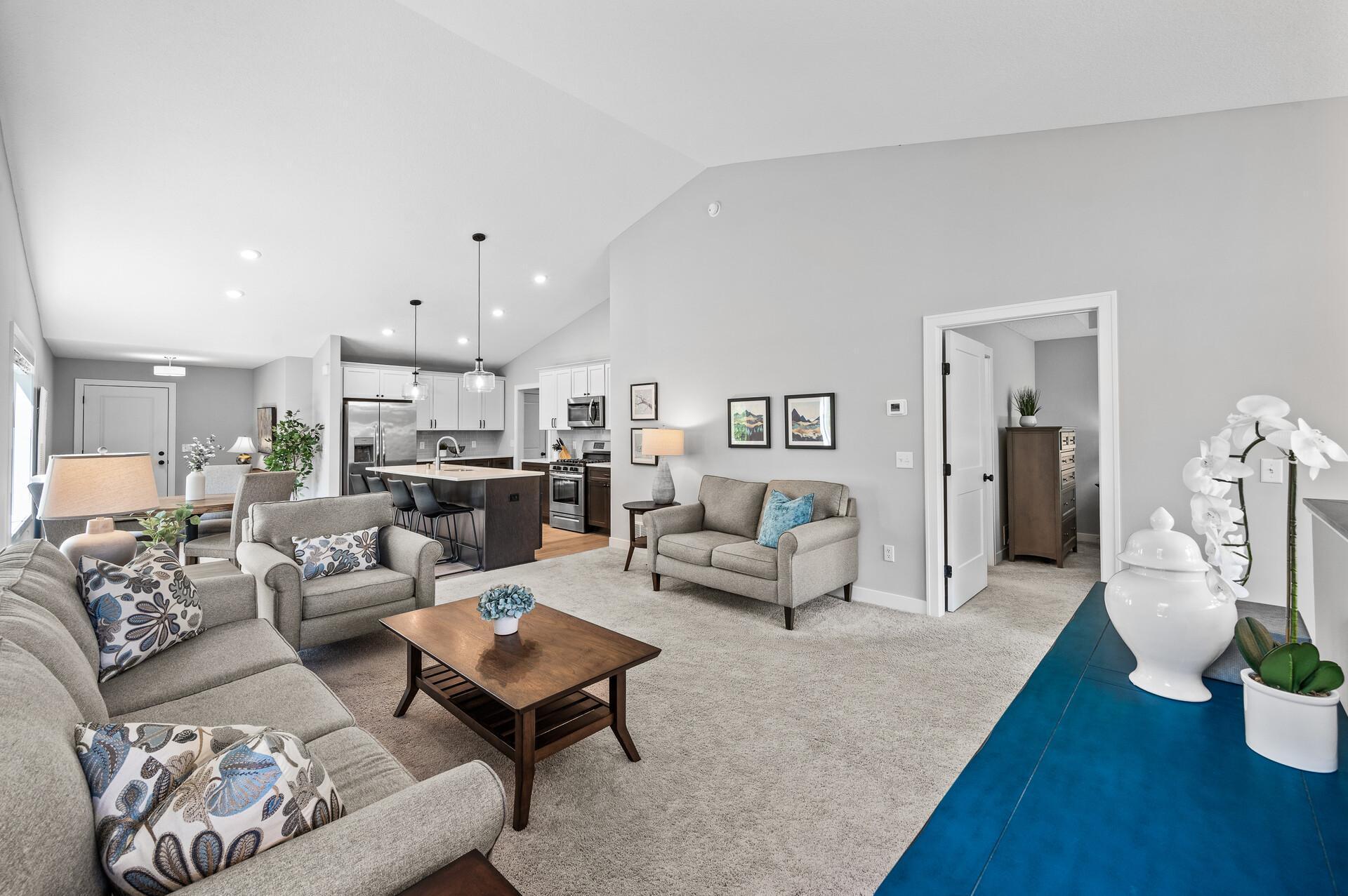 10733 Knollwood Lane, Woodbury, Minnesota image 13