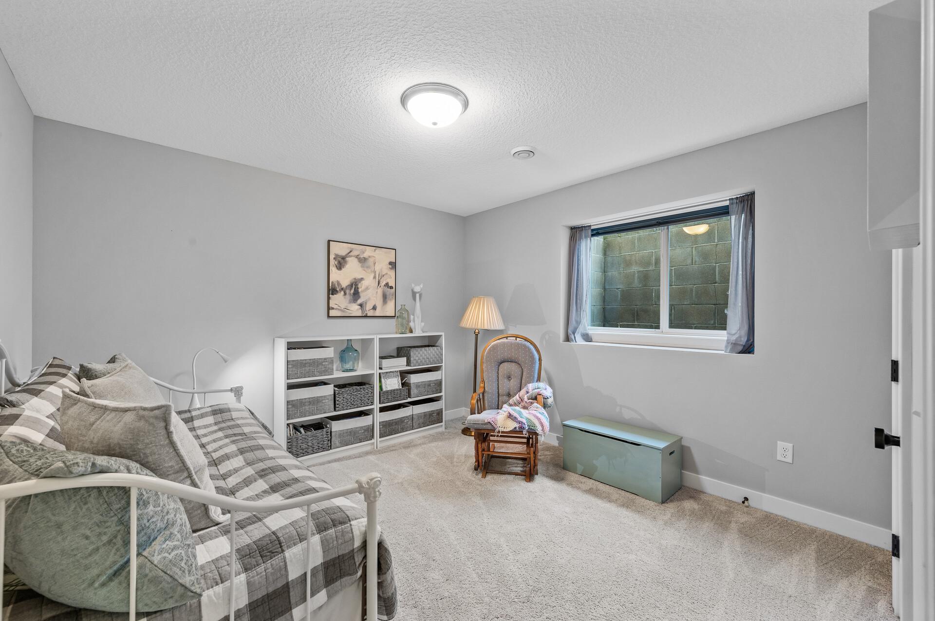 10733 Knollwood Lane, Woodbury, Minnesota image 28