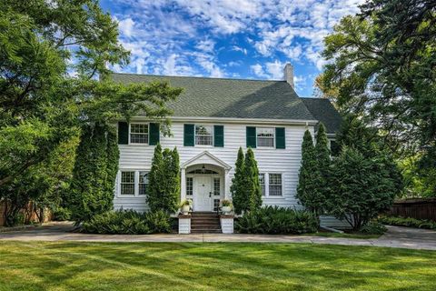 Homes For Sale - 1119 Broadway<br/> Cass County, Fargo, ND 58102