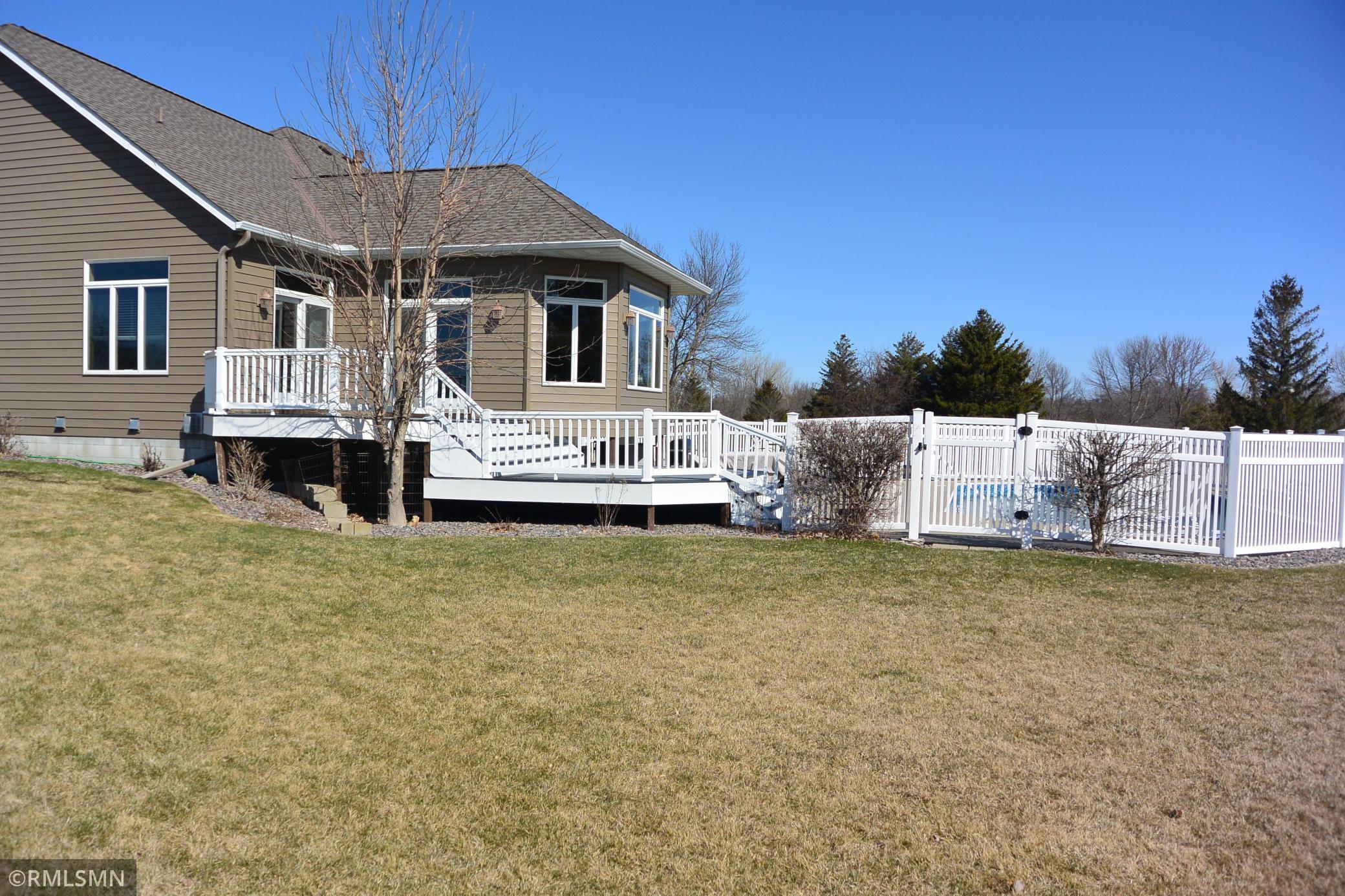 104 Fairway Drive, Glencoe, Minnesota image 5