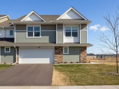 Townhouse For Sale - 21803 Denton Avenue<br/> Dakota County, Farmington, MN 55024