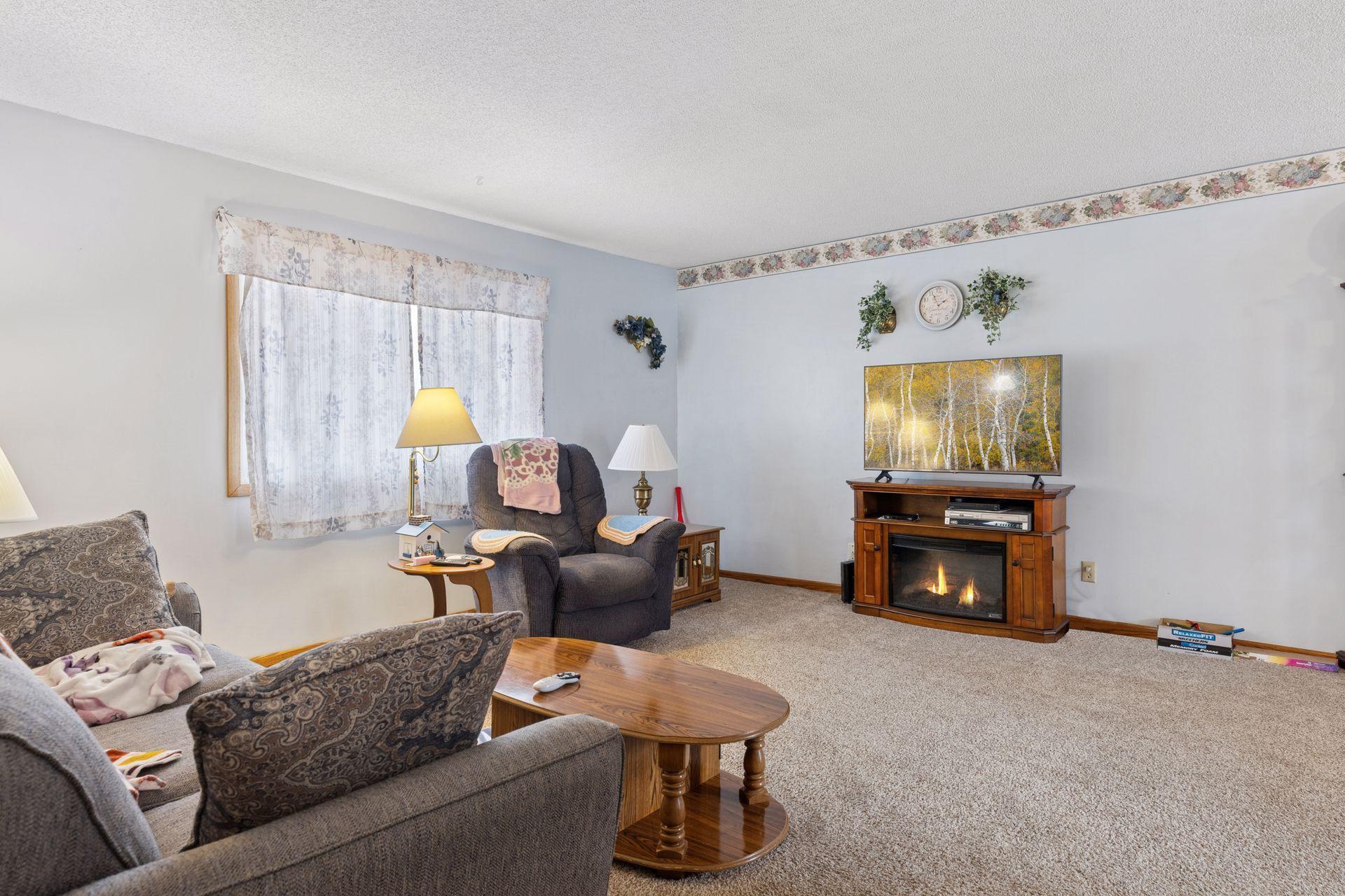 3640 Flowerfield Road, Circle Pines, Minnesota image 4