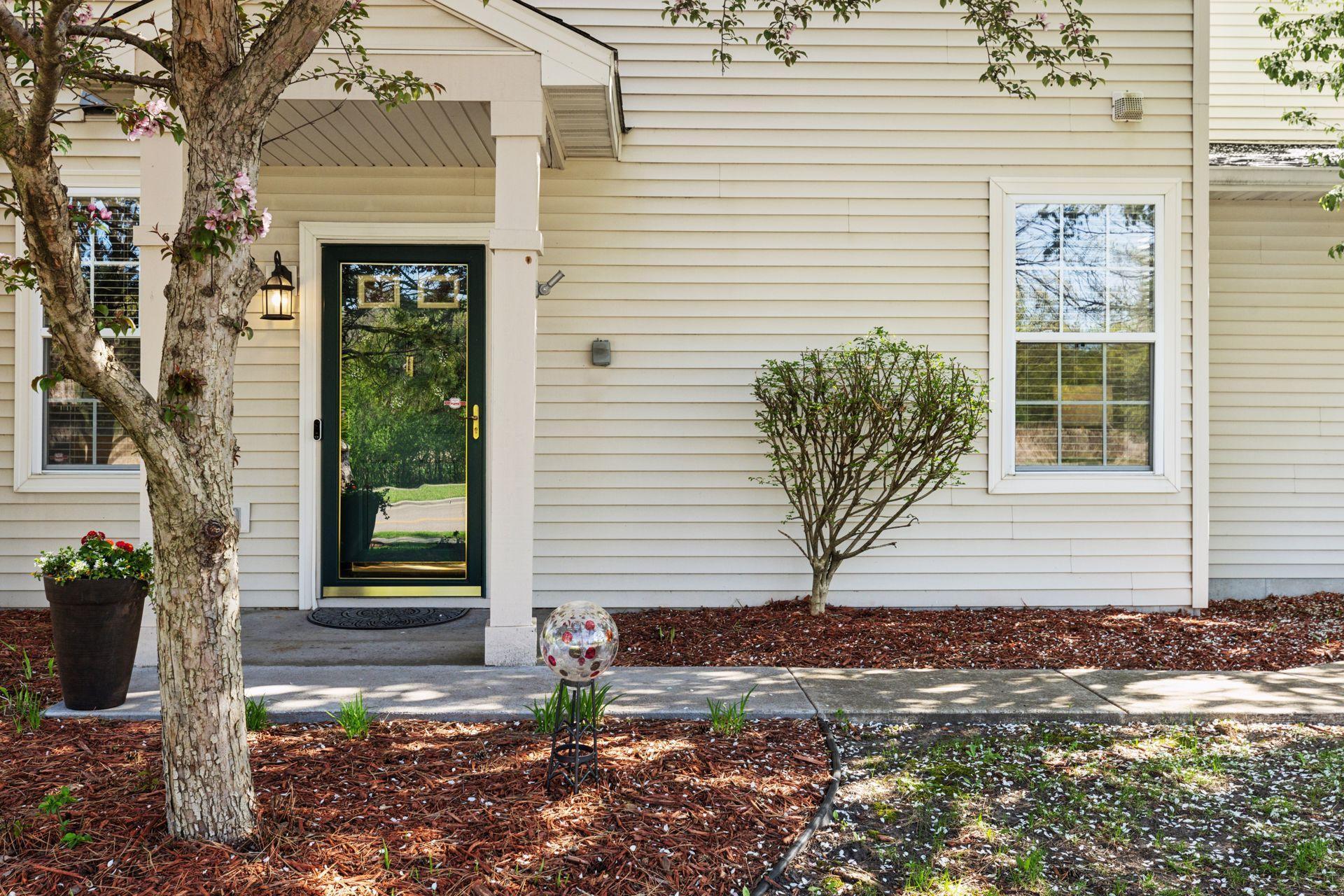 9010 Comstock Lane, Maple Grove, Minnesota image 3