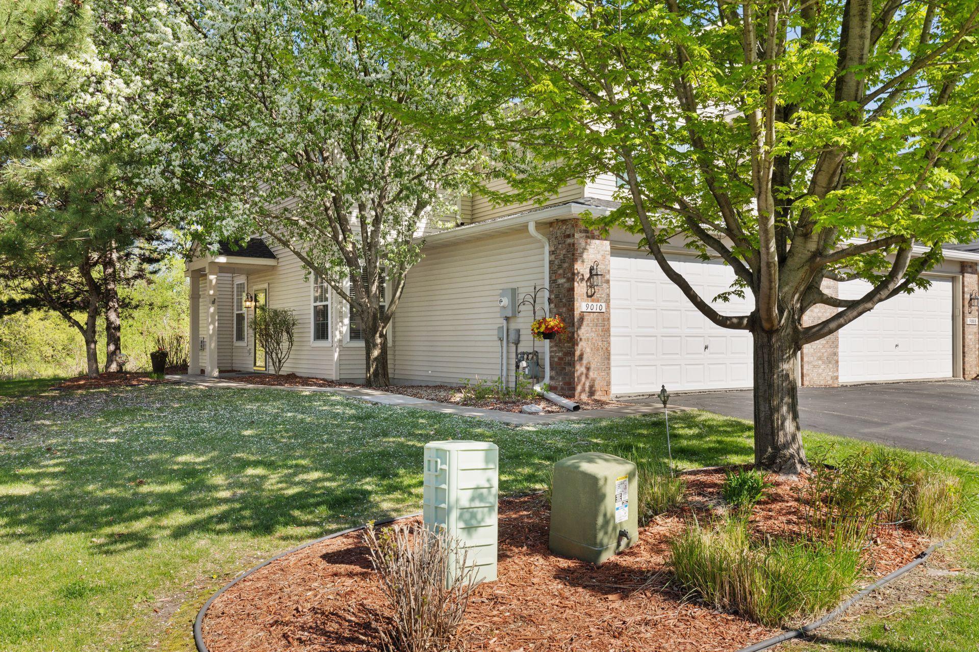 9010 Comstock Lane, Maple Grove, Minnesota image 2