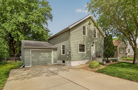 Homes For Sale - 815 12th Avenue<br/> Rochester, MN 55904