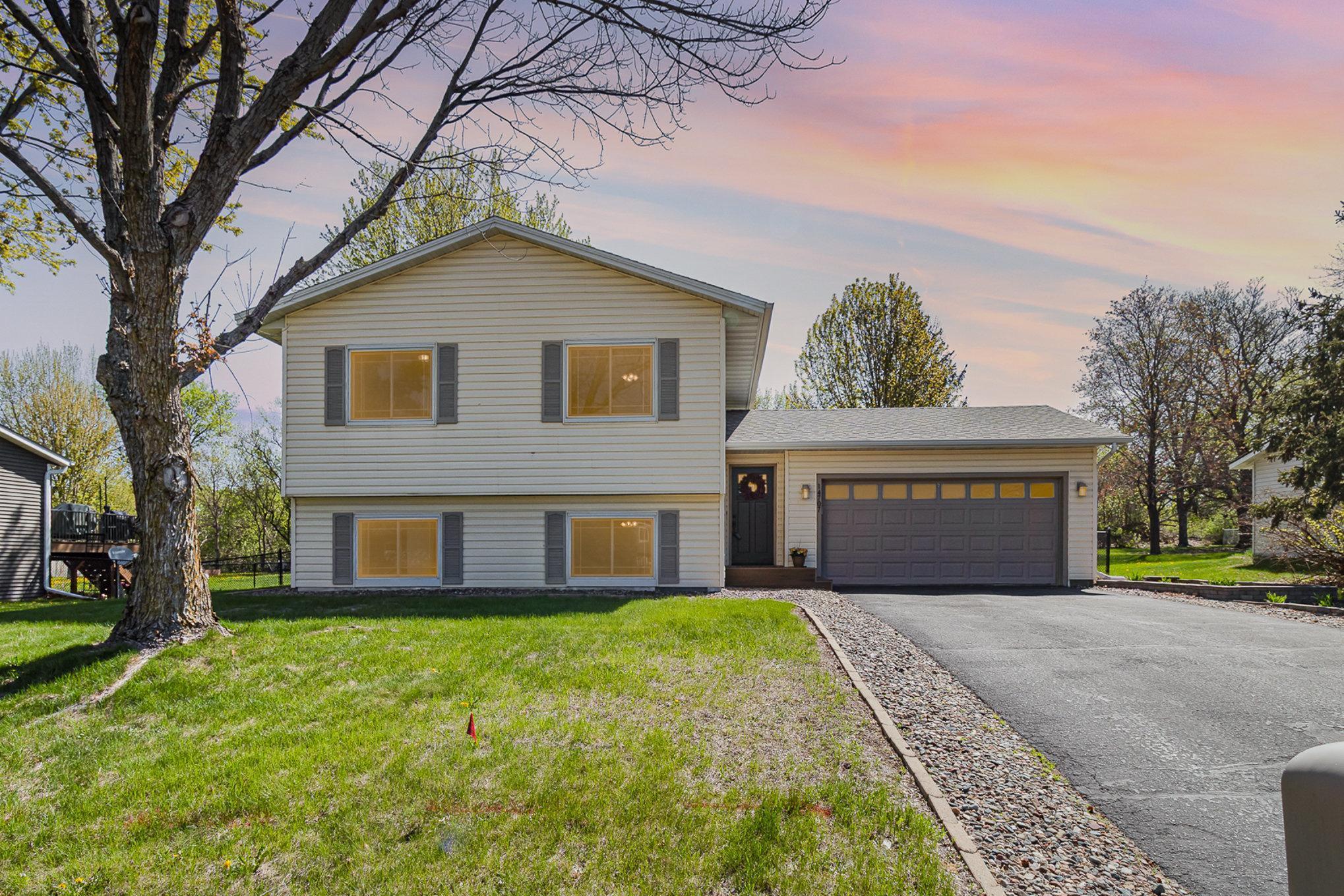 14707 Burnell Park Drive, Burnsville, Minnesota image 24