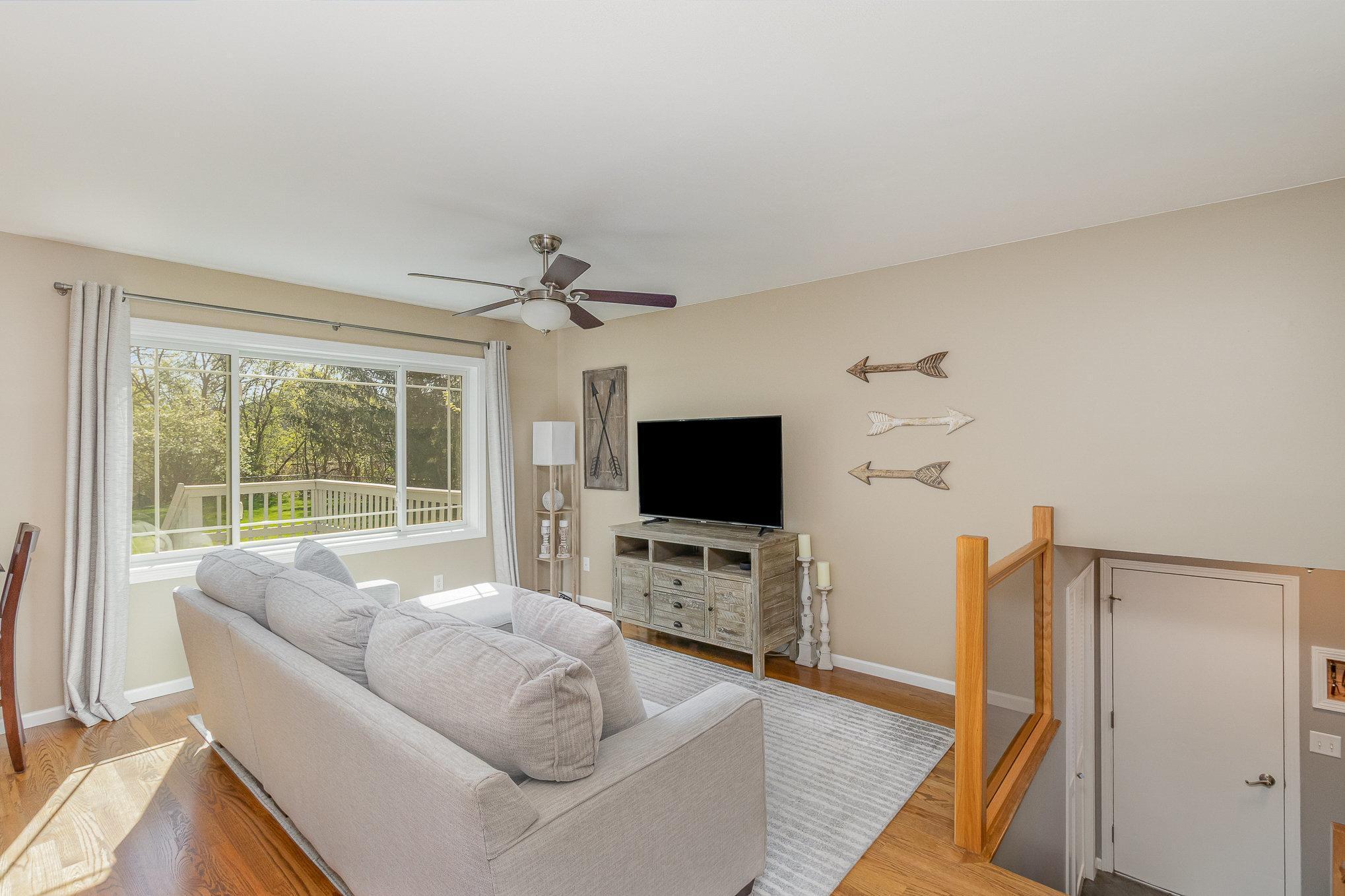 14707 Burnell Park Drive, Burnsville, Minnesota image 4