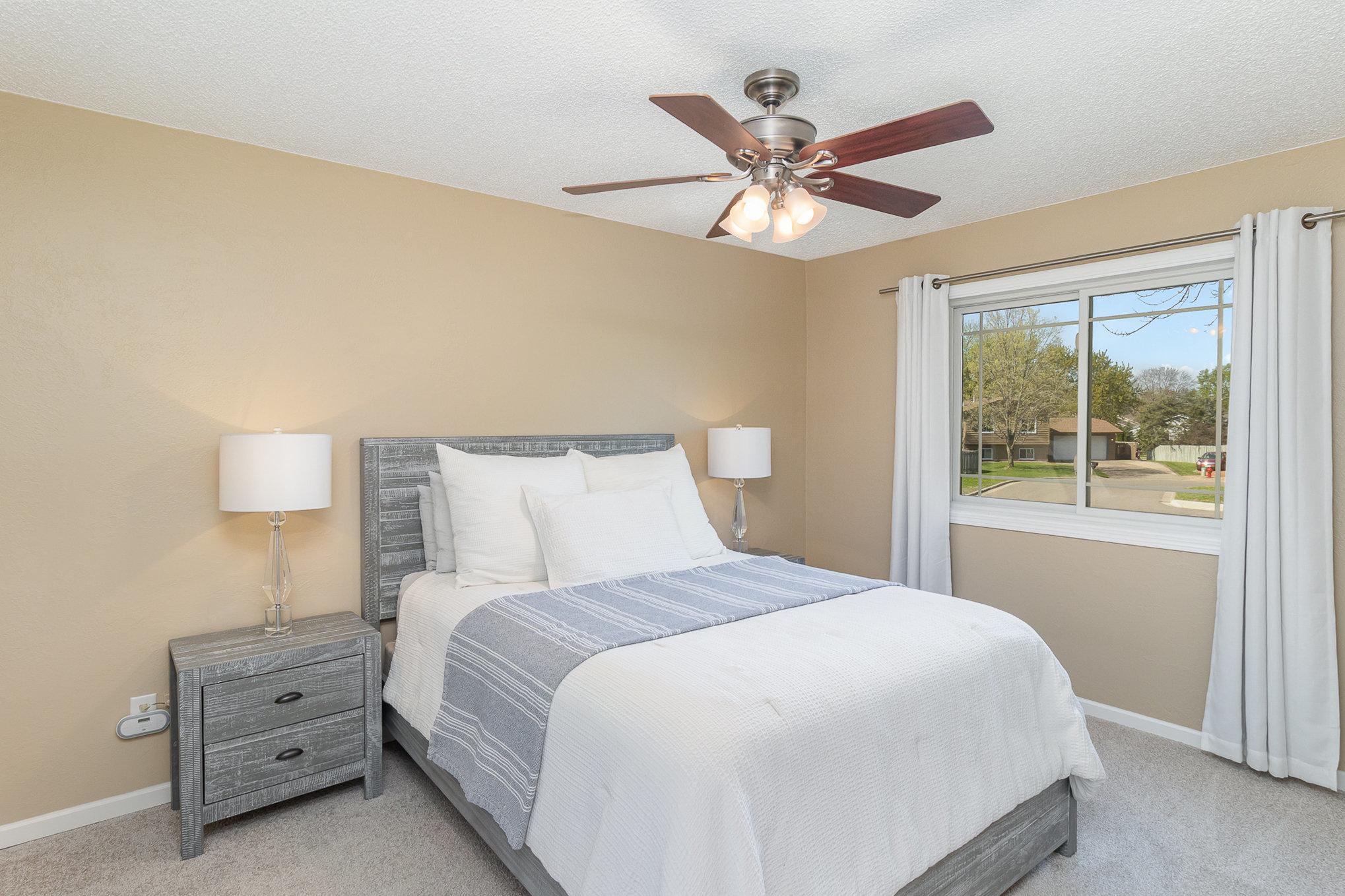 14707 Burnell Park Drive, Burnsville, Minnesota image 14
