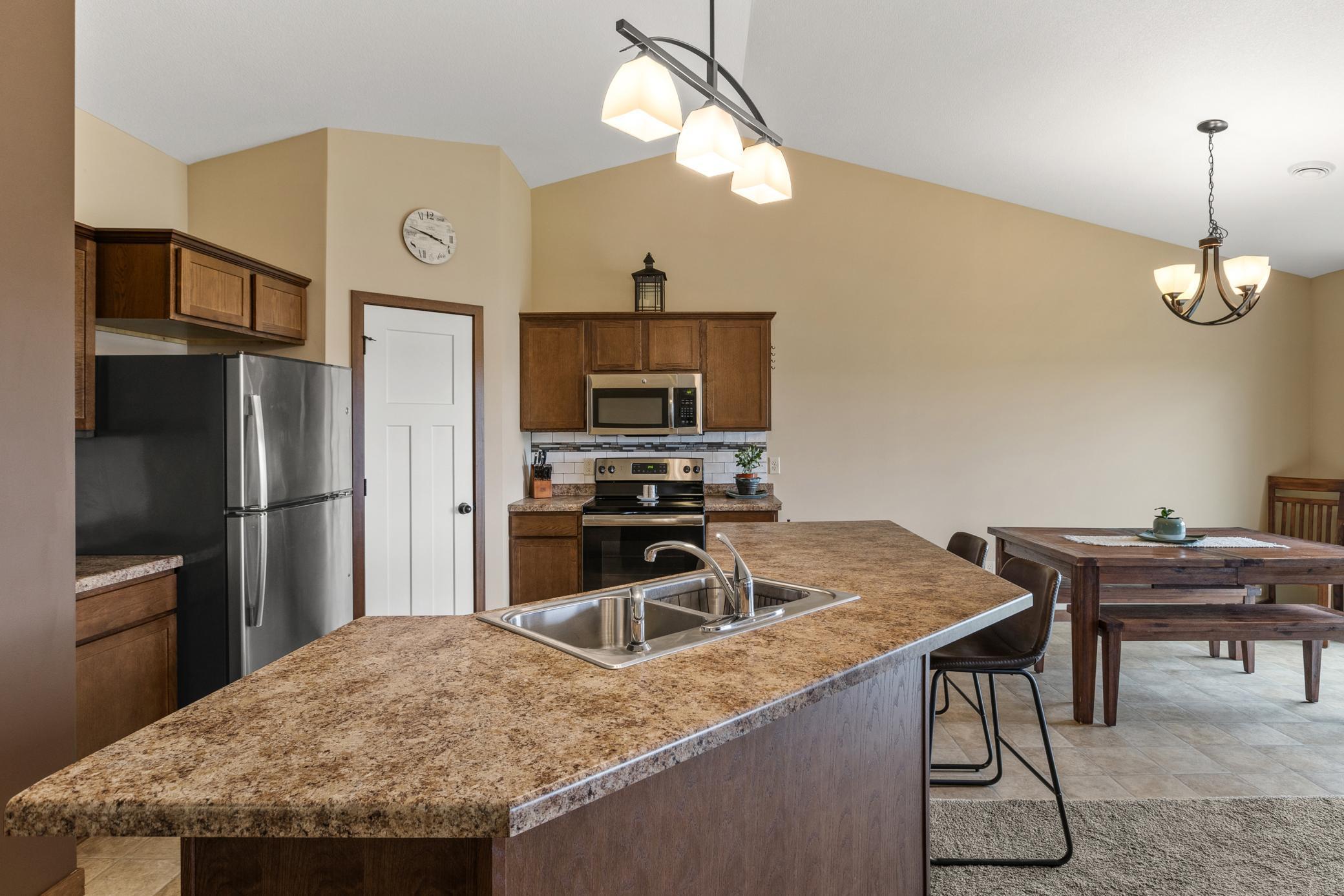 423 W Overlook Drive, Ellsworth, Wisconsin image 13
